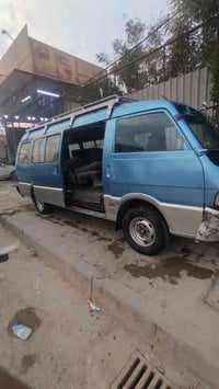 اسياه البيع سيارة حلوه احله من صوره مديل 95 باقي تفصيل تصل وتدلل سعره ...