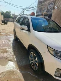 كيا سورنتو2015 مكفوله.  بصمه ومحرك ٦ سندر  ماشيه ١٨٠ سعر ١٩٥ وبيه مجال...