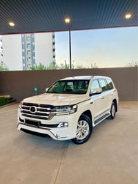 لاندكروزر GXR V6 • ٢٠١٨ • ٧٥٠٠٠ كم