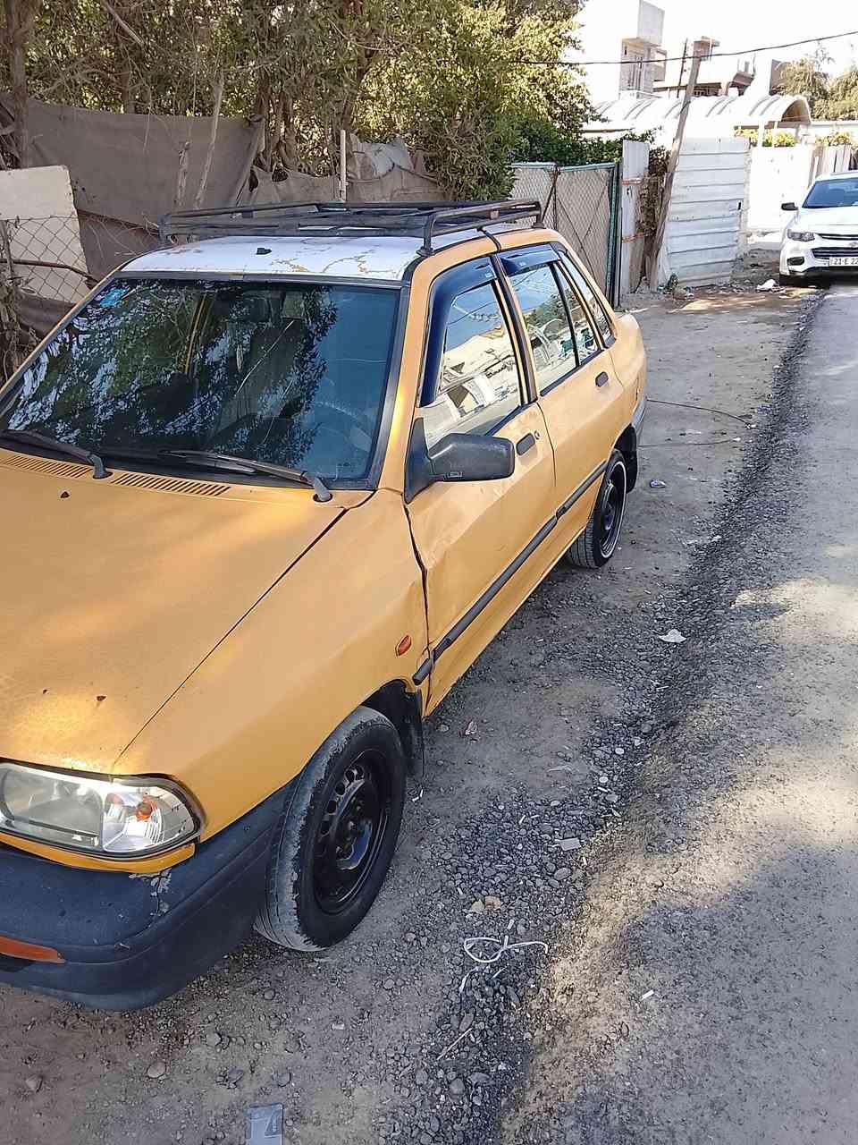 سلام عليكم ورحمه الله وبركاته سايبه للبيع موديل 11 رقم بغداد إنكليزي مصفره هيهة  وغرامات سنويه الحد29 سياره حلوه وكامله شواصي مكفولات كهربائيات كلها شغاله يحتاجله شويه ترتيب السعر 21 المكان بغداد تقاطع الربيعي التصال ***********
