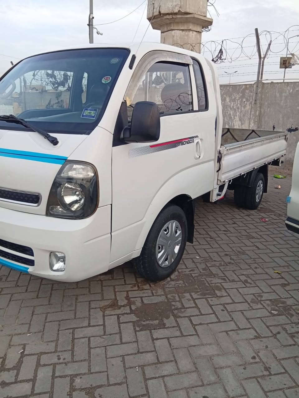 السلام عليكم كيا بنكو نثيه للبيع رقم اربيل دخول جديد سياره متومه حصه كاز بكل مكان مديل ٢٠١٨ وسنويه تنتهي ٢٠٣٠ مكان البصره الاستفسار اتصال *********** واتس اب ما عندي وسعر سياره  ٦٥ وبيها مجال قليل ومو شراي لا يتعبني رجاء
