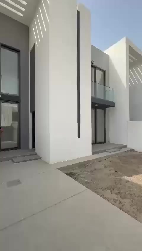 دار للبيع مجمع البدور (#كاردنز )
دار 160متر مدينة بدور بغداد 

رقم البلوك G33
 
السعر الكلي المطلوب ٣٨٠ مليون عراقي 
المتبقي من السعر ١٢٥ مليون 
المطلوب دفعه ٢٥٥ مليون

———-
السلام عليكم جميعا
بيتين اركان للبيع
 بالكاردنز 
G07-ركن ٢٨٠ متر ٥ غرف نوم بدون قرض تم استلامه من الشركه وجاهز للسكن فورا 700 مليون 

————
240 ركن 
كاردن 5 نوم 
استلام النصف الاول من السنة 
بي قرض 130 مليون 
بسعر 720 مليون بوجه الحديقة G02
——-
با الكاردن  200متر 
بي قرض G10
 550 بي قرض 120
——
***********
200 متر
كاردنز
4 نوم
550
——-
بيت 200 متر 
كاردنز استلام قريب 
سعر 570 مليون و بي قرض 112 مليون 
G20
—————
بيت 200 متر 
استلام بعد 3 اشهر 
سعره 590 
مقدمه 450
مع قرض 140

———-
G31
160 متر
شارع 16
فئه ذهبيه
السعر 450 مليون وبي مجال
وبي قرض 150 مليون

———

كاردنز 
G22
 
200 مرً
سعر 545 مليون 
كاش 
————
200 متر كاردنز
ركن بلوك 1 
استلامه بشهر 4
560 مليون
