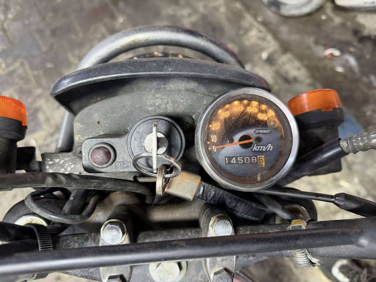 هوندا باباني سرعه 60 خبط بانزين ودهن
مكينه مكفوله شرط تفحص يله تاخذه 
كهربائيات كله شغاله منطول لطول 
كفرات بلاديه لونين 
سعر 600 بيهى مجال لشراي بغداد الكريعات
استفسار اكثر اتصال ☎️ ***********
