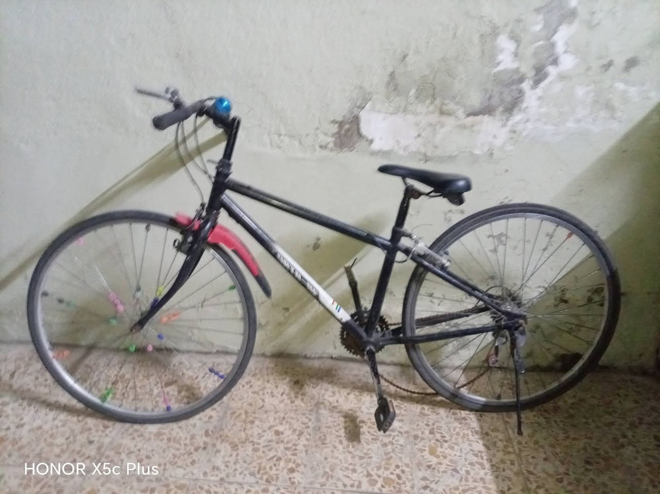بايسكل للبيع حجم 26كير شغال  ورى بريك كدام شغال يايسكل جديد 🛣🚲🚲🚲***********
