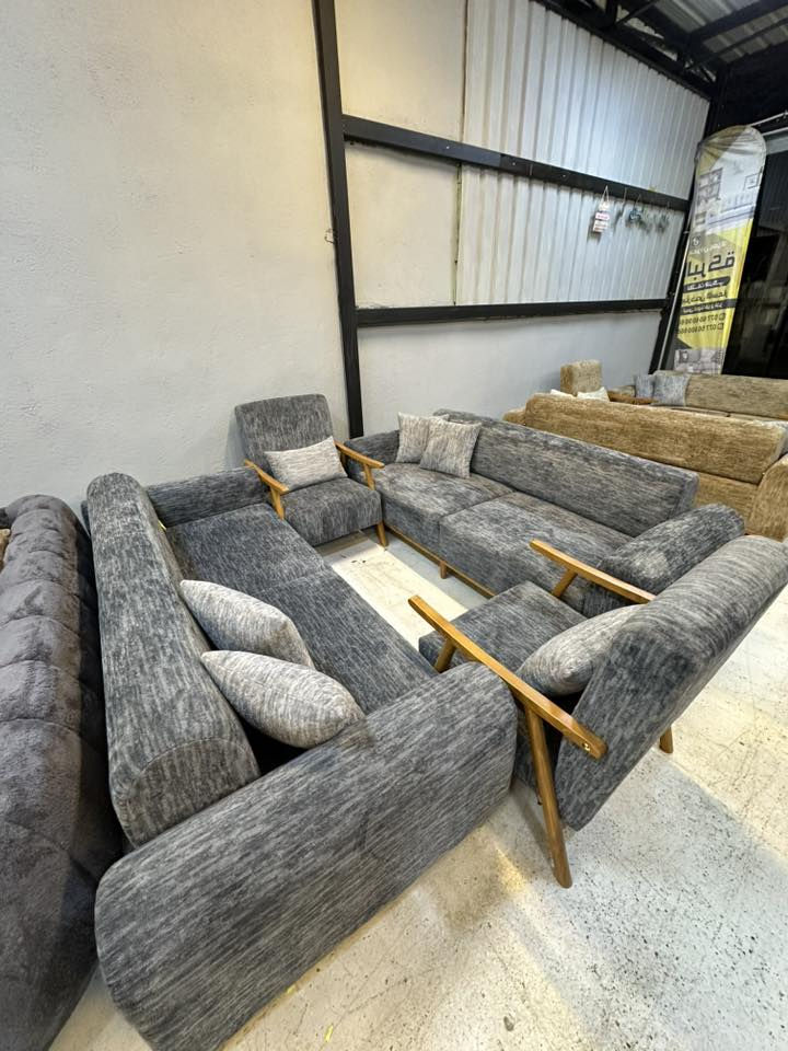 السعر 950 الف 

للحجز ***********
