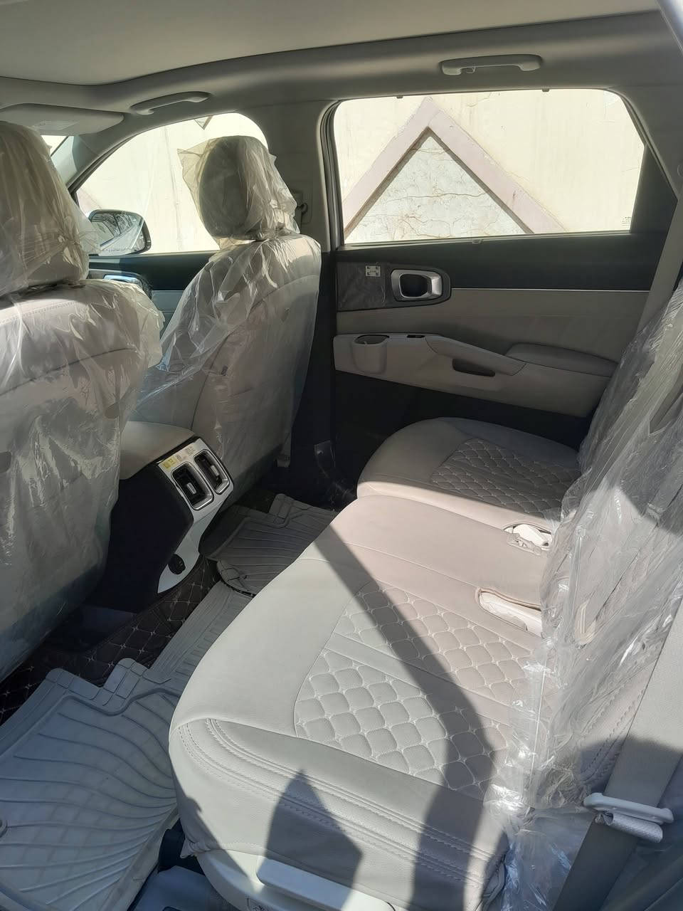 السلام عليكم سياره سورنتو للبيع موديل 2024 خليجي مكفوله كفاله عامه فول مواصفات اربع كامرات تتفئه تبريد كشنات وباقي المواصفات معروفه ماشيه 40الف حقيقي مكان بغداد
للستفسار 
***********
