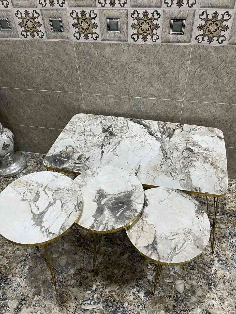 اغراض منزلية مستعملة طبلات سعر20 عارضة شغالة سعر 150 قضاء الخالص ***********
