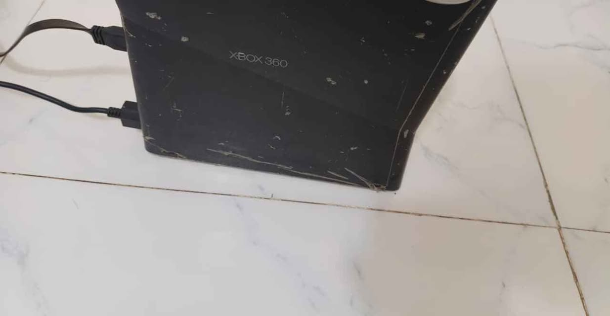 اكس بوكس 360 سلم مهكر وبي ٤٢ لعبه 
العنوان بغداد
السعر ١٢٥ الف يوجد توصيل بغداد وديالى فقط 
رقم هاتف *********** بغداد, العراق
