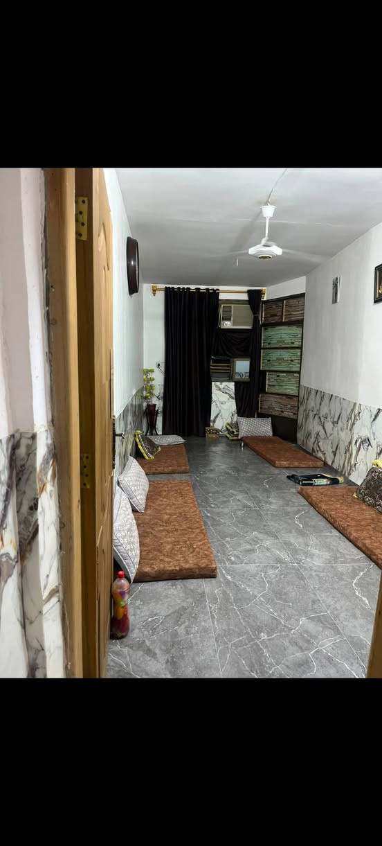 🏡 بيت للبيع – الفلوجة / حي الشهداء قرب جامع المرسلين 
📍 موقع مميز وقريب من جميع الخدمات
✨ شارع 12م مبلط نافذ ع شارع ابو نسوره
📐 المساحة: 125 متر
📄 طابو صرف
🏠 طابق واحد 
🛖 جعب بلوك
🏠 بناء بلوك 
💴 السعر 66 مليون
📞 للاستفسار الاتصال: ***********

