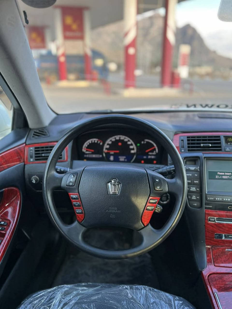 شاهیینەی بڕاوە تایبەت بۆ فرۆشتن GRS182
گەورە بە گەورە ساج سوور ٣دووگمە ویلی دینگەی لۆک
٢٠٠٥ ناو پاکەت کوشن کارەبا سوکان کارەبا ئاوێنە کارەبا
تەبرید ساردو گەرمی بەستراوە جامەکانی هەڵ گیراوە
تازە پیش و دواوەی داگیراوە بی دەعم لێدراو سەقفی شوشەی وبێ بۆیاخ تازە ڕۆنی هەڵ گیراوە لە ڕانیەم لەگەڵ ڕێزم ئەگەر کڕیار نیت تەلەفۆن مەکە سعری ٥٤$گەڵاو مەجالیکی برایانە 
***********
