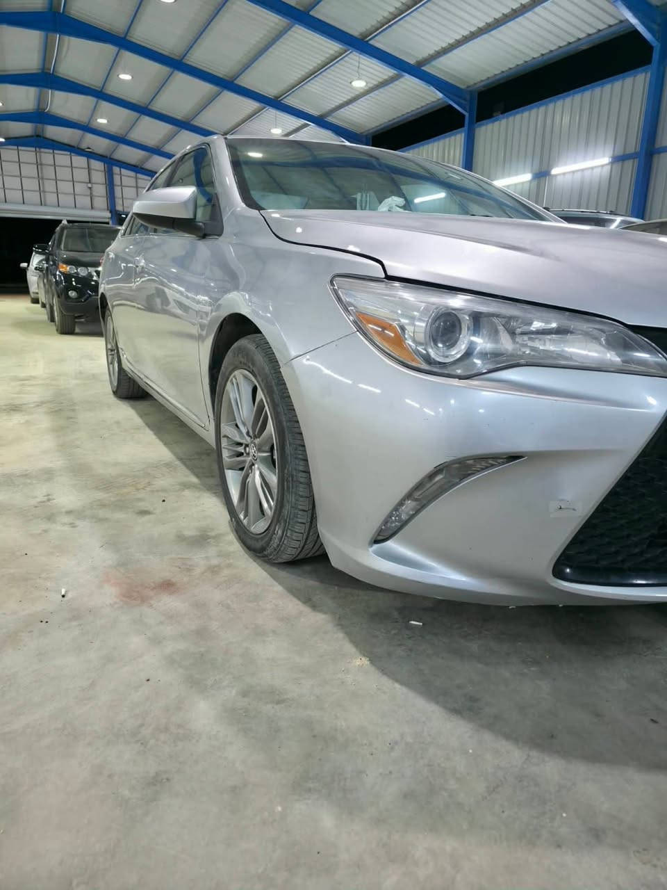 السلام عليكم
كامري ٢٠١٧ بيه فقط بنيد
والباقي كفاله
رقم شمالي صاحبه موجود
الرقم ***********
