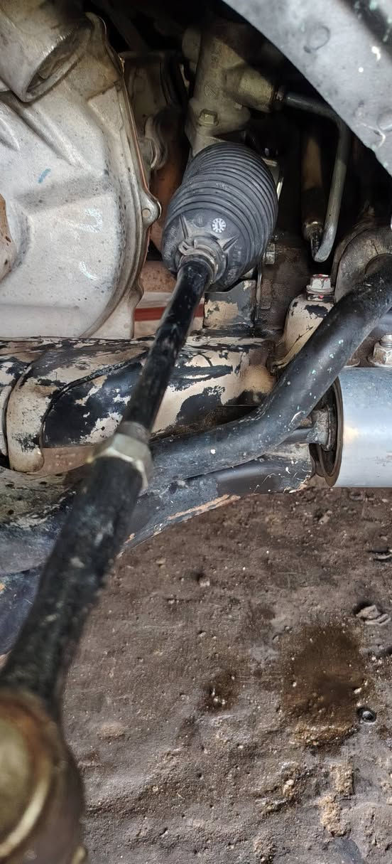 شفر اكونكس 3600
#تبديل مشط ستيرك 
#تبديل باور ستيرنك 
##ورشة أنور سوزوكي كربلاء المقدسة الحي الصناعي شارع السايدين سايد الدخول
***********
***********
