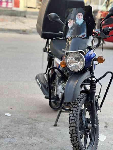 سلام عليكم
دراجه بوكسر موديل ٢٢مرقمه رقم انكليزي
الدراجه خير من الله مجفته يم شركة لمصطفى تجفيت بلاي الحمد الله ما موكفتني بشارع سعرها مليونين وستميه متواجد واتساب او اتصال فقط***********
