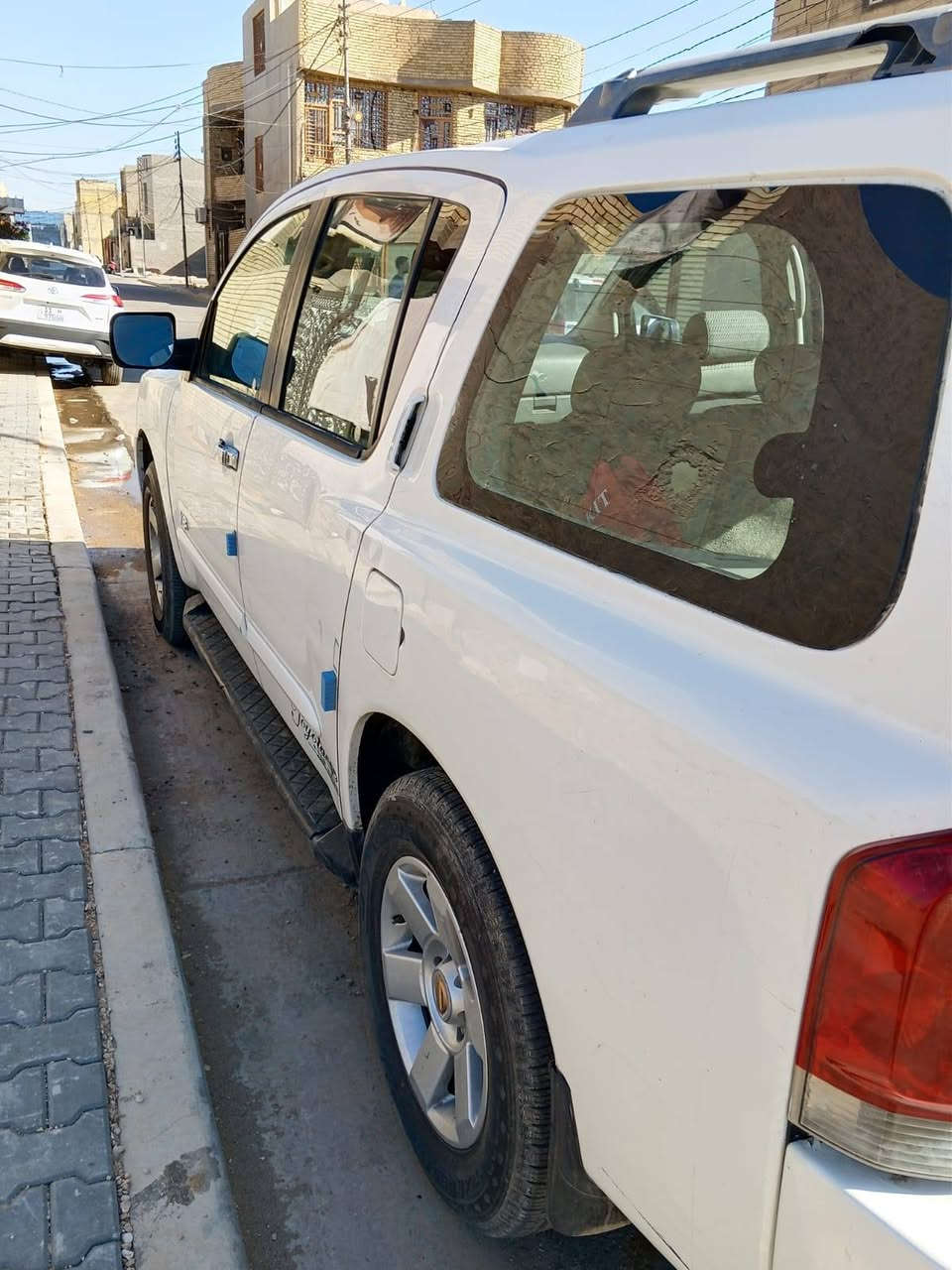 السلام عليكم نيسان ارماده مديل 2007 سياره حلو محرك كير خير من الله حداديه اماميه خلفيه خير ***********11 الله السياره نضيفه بشكل تبريد شغال العنوان كربلاء
