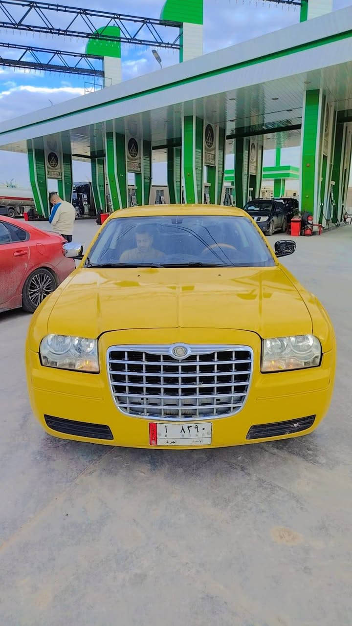 ***********اا تشارجر 2008 للبيع تخم تاير حداديه سياره جديده بمعنى الكلمه ما عايزه اي شيء مصفره هيئه وغرامات مروريه تبريدها اوزه فقط غاز للتوضيح بالنسبه اضرار السياره اللي هو فقط تشاملك الخلفي من يم البقلايت فضربته بسيطه الحوض سليم للغوت سليمه يعني ما بيها اي شيء سعرها 95 وبيها مجال بسيط مكان السياره بالنجف الاشرف واي استفسار اني جاهز وبالخدمه من حداديه من مكينه مشروطات 100% وبيهم ضمان اوكي
