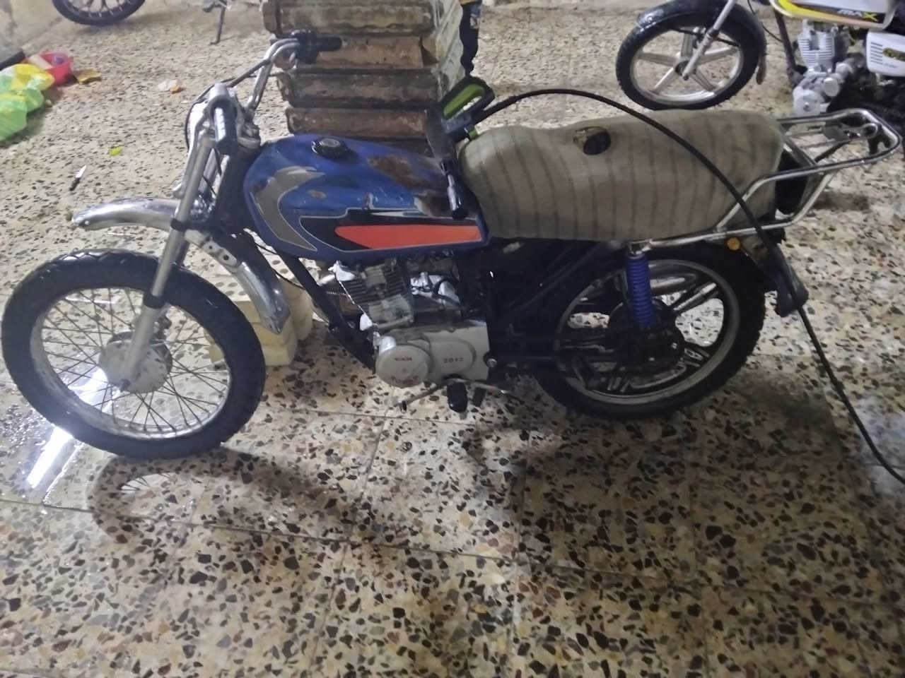 السلام عليكم دراجه اربعه للبيع سعر 200 وبيها مجال مكان الشعب


**إذا كنت صاحب هذا الإعلان وتريد حذفه لأي سبب، رجاءا أرسل رسالة إلى الدعم الفني**