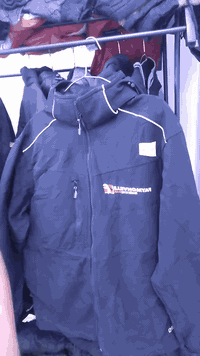 قياس. L السعر بس 10 الاف 07702822922 التفاصيل بالفيديو