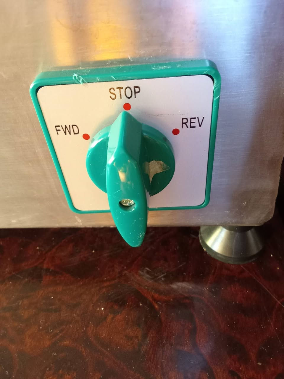 ماكنة ثرم لحم نوع TK-G22 اصلية استعمال مرة واحدة مع ملحقات اضافية السعر 300000 قفل بدون عملة والتفاصيل بالصور الرفاق الثانية قرب مجمع السلام السكني الجديد .


**إذا كنت صاحب هذا الإعلان وتريد حذفه لأي سبب، رجاءا أرسل رسالة إلى الدعم الفني**