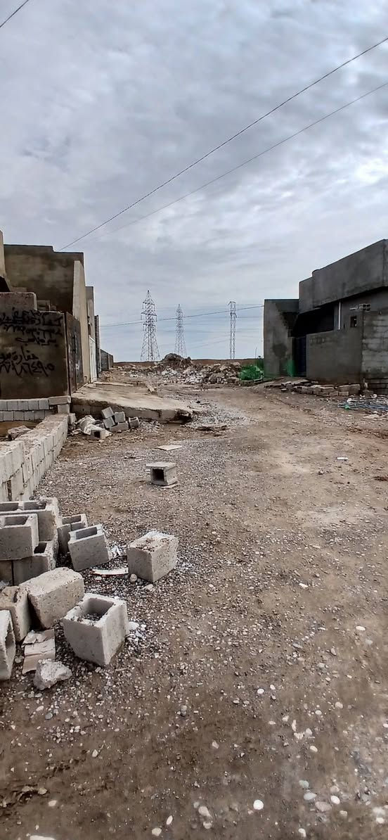 قطعــة أرض للبيع المساحة 150  متر واجه 7 او نص

السعر 19 مليون 

الموقع كركوك ساده ارجيبات قرب محطه الشمس

***********
