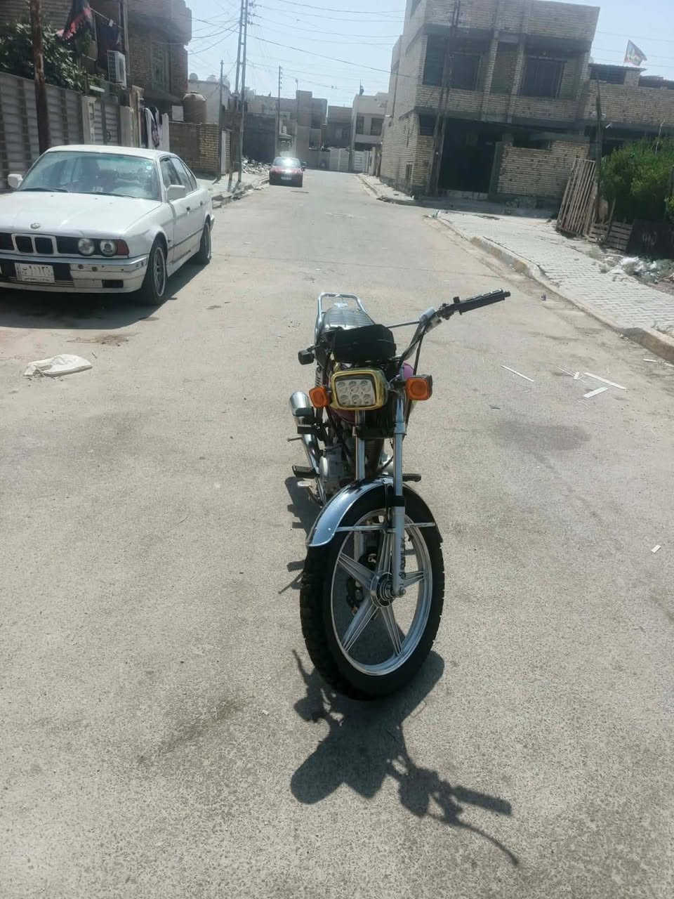 سلام عليكم درجه يارنيه نص هندر للبيع مكان بغداد الحسينيه السعر 350 بيه حك الجيه رقم *********** وتساب فقط

