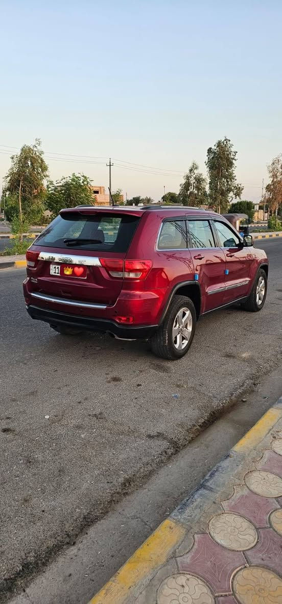 يالله بسم الله الرحمن الرحيم
سيـارة جيـب موديـل 2013 رقم بغداد سيارة كارتون الله شاهـد 
تخم تايـر جديد

 ويل كب جديد

 فتحـة سقف 
شاشـة كامـرة 

سيارة انته تجي تكلب وتشوف بعينك احلئ من الصـور 

للاستفسار اكثر الاتصال عل الرقـم: ***********
