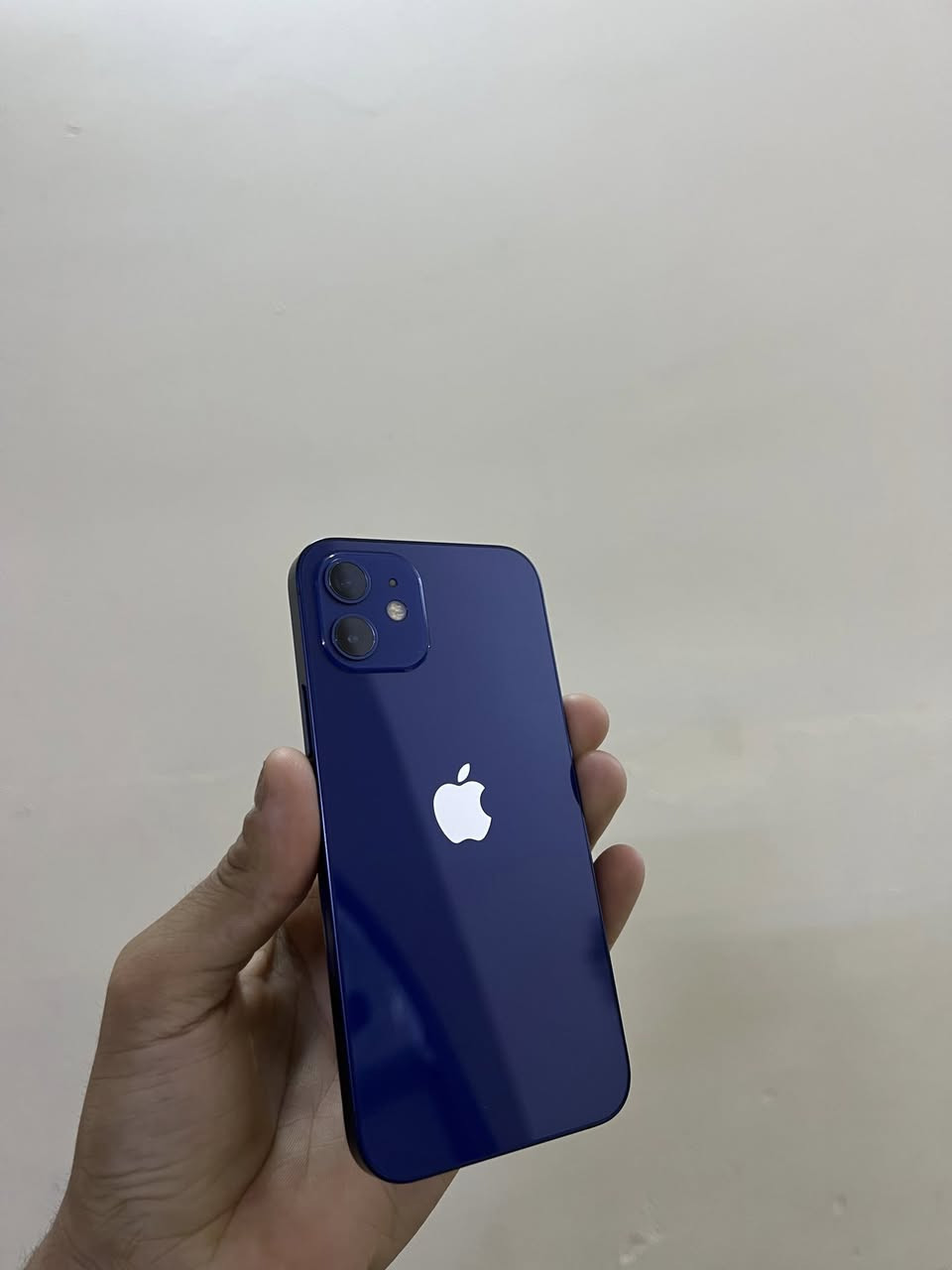 من رخصت الادمن السلام عليكم ايفو 12عادي كامرتين ذاكره 128 بطارية88اصليه غير مستبدله ولا مرفعه الاصليه مبدل شاشة فقط اصليه شرط حتى الفيس ايدي شغال نضافته 98‎%‎ السعر 245وبي مجال بسيط جماعة 200لاتراسلون مكاني حي المهندسين ***********
