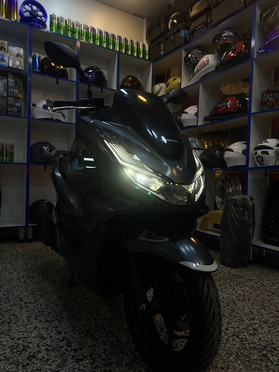 اسلام عليكم دراجه pcxجيل الرابع وارد يابانيه
كفاله عامه دراجة جديدة معنى الكلمة
ماشيه 25 الف كيلو
(للأستفسار )
***********
التوفيق للجميع يارب
