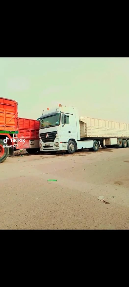 السلام عليكم اكتروز للبيع موديل 2003 مقفوله كفاله عامه من ضربه من صبغ ومن القماره ومنق سياره مربوطه عليها عربانه فلات 3 محاور والسنويه لل 30 والسياره العربانه اللي عليها مو للبيع وعليها عربانه فلات 3 محاور العربانه شمتس ابو السياره خير من الله والسعر علاء الخاص ***********
