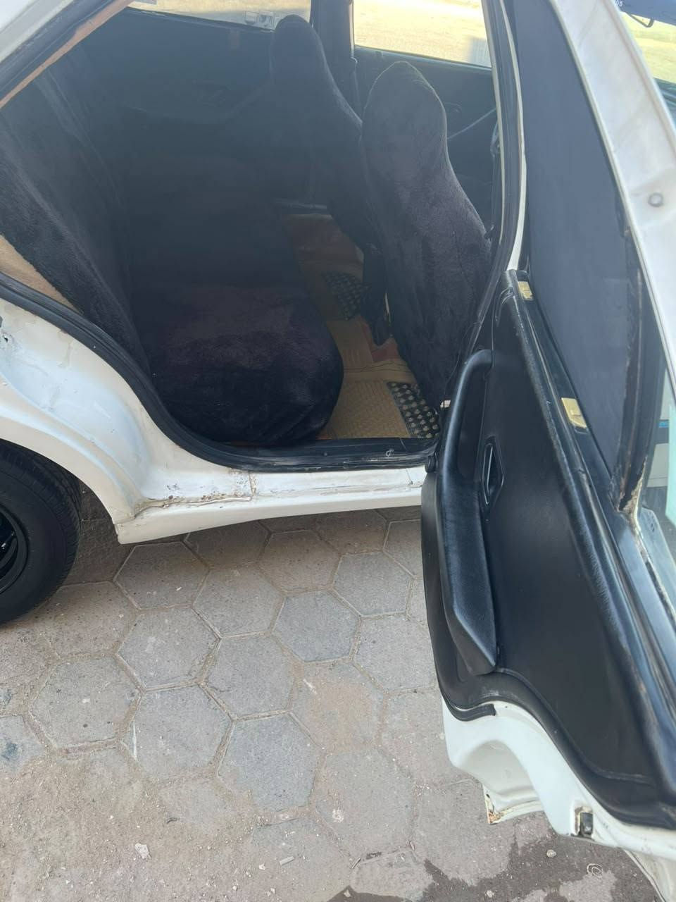 سلام عليكم بيجو 405 مديل 10 سياره جاهزه
بيها مكينه توها باديه صوت براس 
وبيخا طخه بل وره 
النجف الاشرف حي الوفاء 
***********
السعر 32
