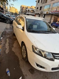 سايبا اريو موديل 2018  السيارة نظيفة مكان بغداد السعر 62 مابيه نقص بدو...