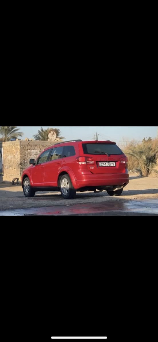 دوج جورني    2016
رقم ذي قار  بأسمي سنوية لسنة 2028
4سلندر
7 راكب
3 قطع تبريد
ماشية 208000كيلو
صدر كله جديد قبل شهر
والخلفيه عربانه مال 19
بصمة تشغيل
مكانها ذي قار قضاء الرفاعي 
بيها ظربه جاملغ الخلفي وبيه 5قطع صبغ بدون ظربه 

***********
