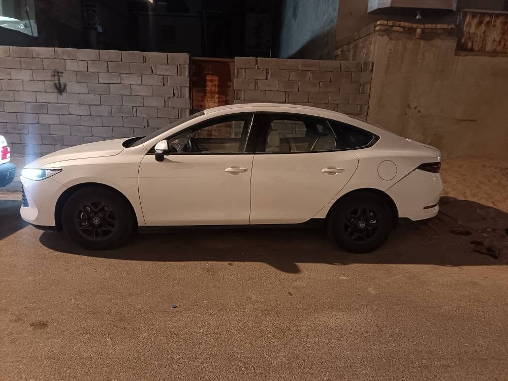 بويدي مديل ٢٥ السياره ماشيه ٣ الف فقط السياره بيه صندوق امبدل وبيه بارد بل بنيد ومدكر أمامي سياره تحويل اسمي سعر ٩٨ رقمي *********** البصرة, العراق
