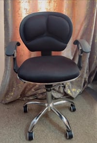 ميز مكتب • كرسي دوار • جدد