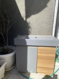 مغسلة كومدي