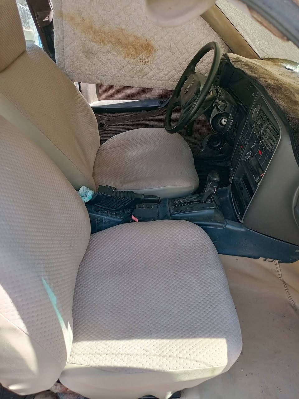 السلام عليكم أوبل اميكا جنطه السياره جاهزة من كل النواحي موديل 1991 تحويل ثاني يوم شرط هزه جديده *********** بغداد الشعله
