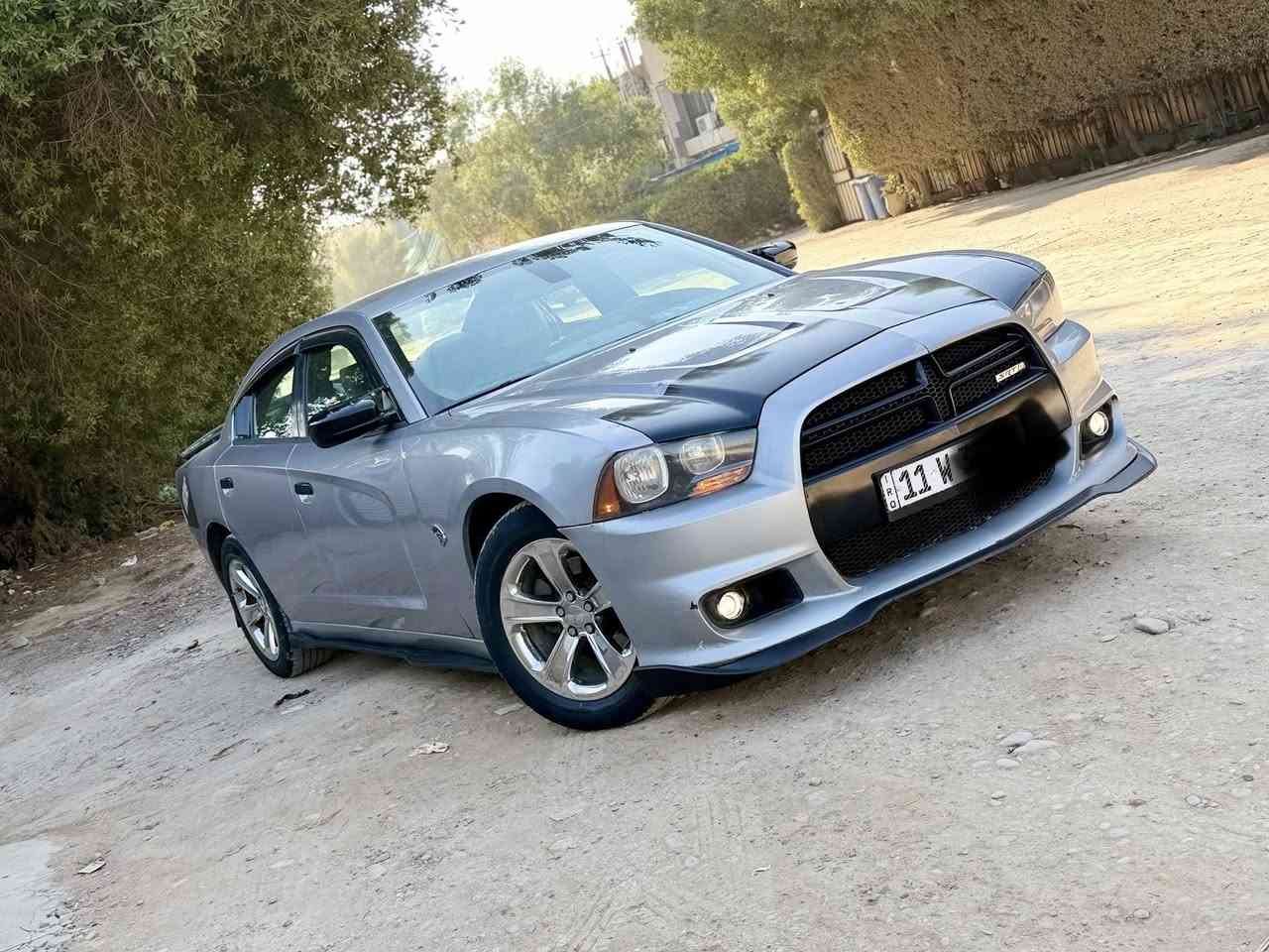 سلام عليكم
(للمراوس بشي اقل حسب القناعه ) 

دوج جارجر لون رصاصي موديل 2014

حادثها من امريكا  جاملغ الخلفي بدون دواخل بدون ايرباك 

بيها صبغ جاملغ امامي بلعراق وسونار موجود

بدون دواخل بدون شواصي كفاله من كل لدواخل 

تخم تاير ويل 18بلادي 

مكينه 3600 صار يومين من شادها 

تبريد تدفئه كراسي كهرباء شاشه صغيره كامره 

محدثه بلكامل srt

رقم بغداد انكليزي باسمي تحويل مباشر 

مكان السياره بغداد 

للاستفسار على الرقم ***********

متواجد واتساب
