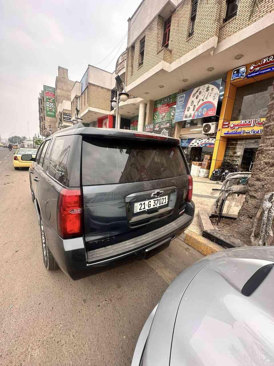 سلام عليكم
تحية طيبة تاهو 2020 للبيع مستعجل بيع فقط وارد امريكي سونار مع الصور و السعر 290 ورقة . دفترين و 90  
 ***********  مكاني بغداد
