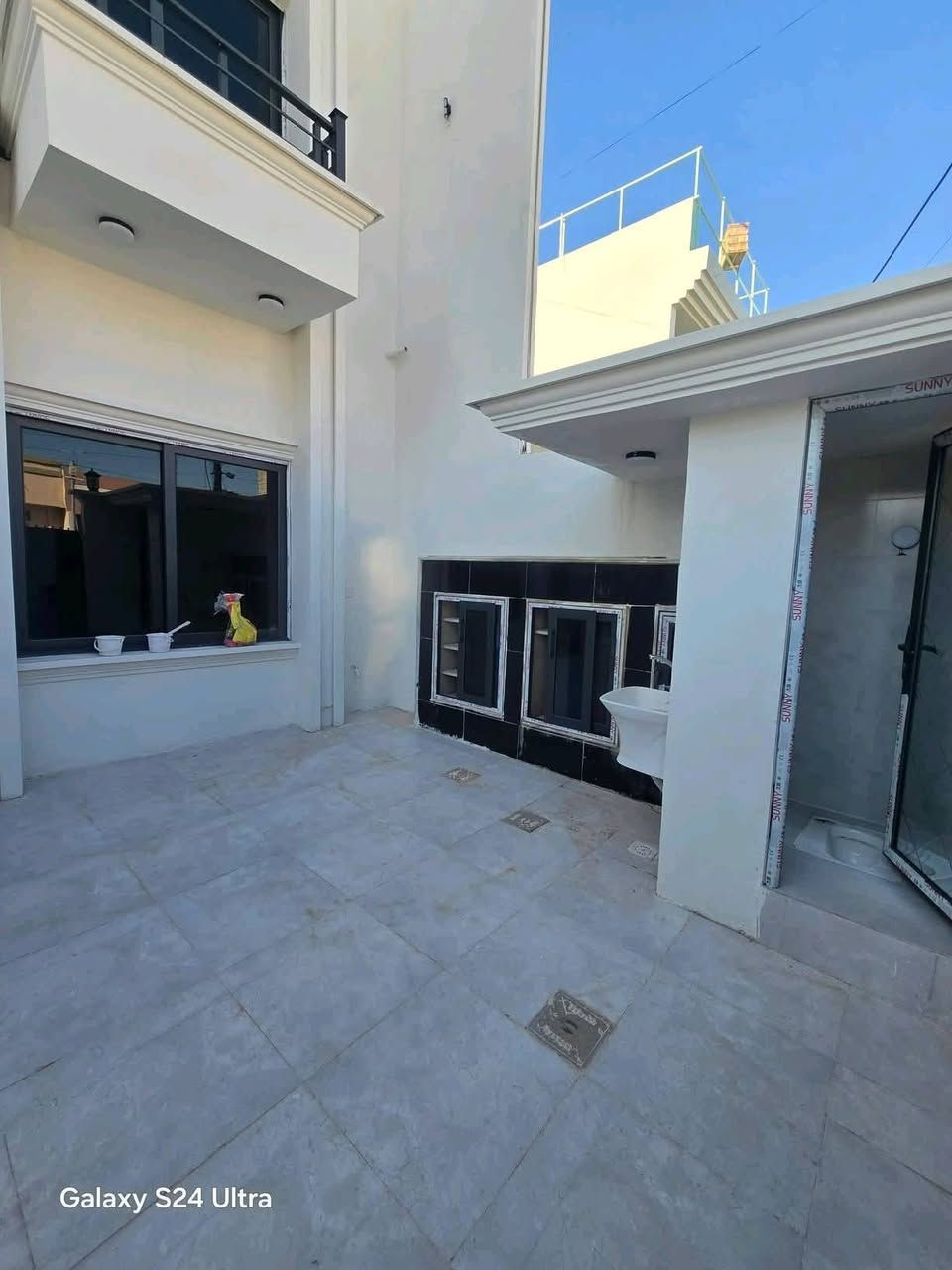 ⭕ #إعــــلان

🏡 دارين للبيع – طابو ملك صرف
📐 مساحة كل دار: 100م (طابق ونص)
🧱 سقوف مغربية – نظام دكتات

📍 الموقع: حي العسكري
قرب مدرسة البيان – خلف التجاري

📞 *********** واتساب
🏢 مكتب رشيد النعيمي للعقار

نستقبل جميع العروضات السكنية والتجارية داخل كركوك.
