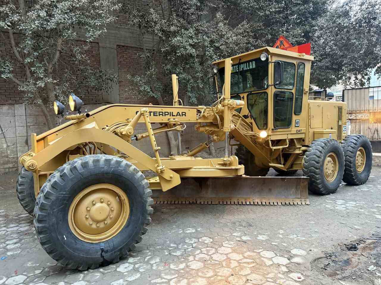 للبيع جريدر 12G موديل 1983 استيراد بحاله ممتازه 
عدد الساعات 16629 ساعه 
للتواصل 01003838371
العنوان ابورواش. الجيزه 
التواصل خاص


**إذا كنت صاحب هذا الإعلان وتريد حذفه لأي سبب، رجاءا أرسل رسالة إلى الدعم الفني**