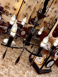 حُضور وَ هَيبة ليس لها مَثيل ✨   ثَريا كلاسيك مَلكي حجم 6 أذرع ⚜️   . ...