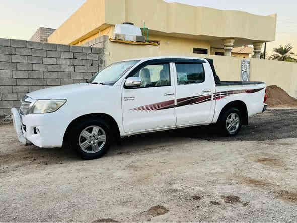 تويوتا موديل ١٢ سياره جديده بيهه صبغ جاملغ خلفي بس رش اثر طخه بسيطه لباقي كفاله سياره بسمي تحويل مباشر مشروع وطني رقم واسط الجديد السعر 175 مجال بسيط ‭٠٧٧٢ ١٣١ ١٩٠٣‬ بغداد
