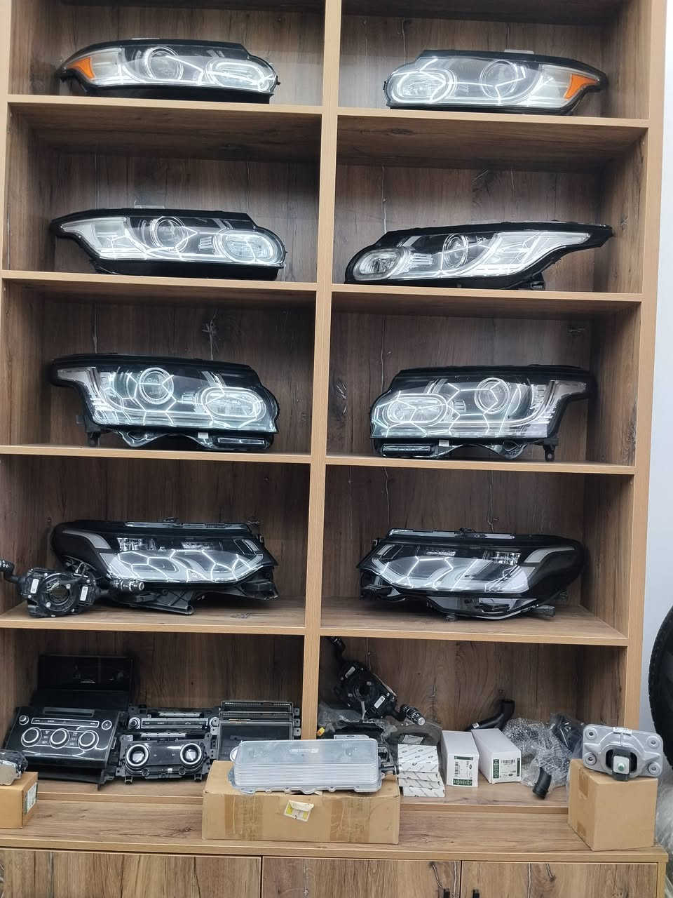 AUTO LAND
قطع غيار رانج روڨر مستعمل وجديد معسكر الرشيد مجمع المكارم
***********
