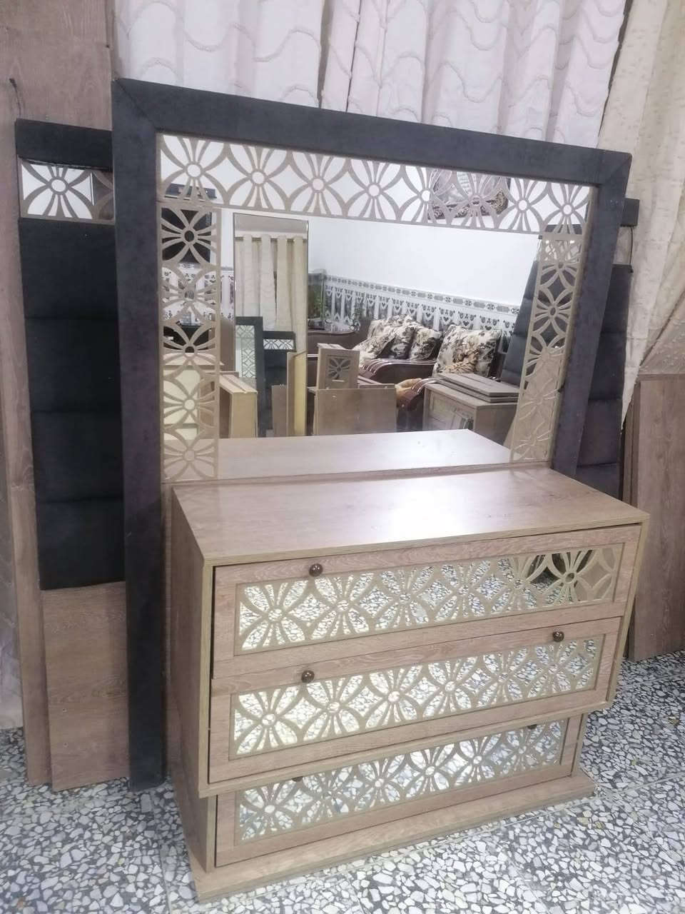 السلام عليكم مكلفه بل نشر غرفه نوم  للبيع ضخمه جدا نظيفه ضرر فطر الجامه مال باب الكتتور مامئثره العنوان  بغداد الشعب حالين مفصخه لغرض النتقال بيع مستعجل السعر 450وبيه مجال بسيط


**إذا كنت صاحب هذا الإعلان وتريد حذفه لأي سبب، رجاءا أرسل رسالة إلى الدعم الفني**