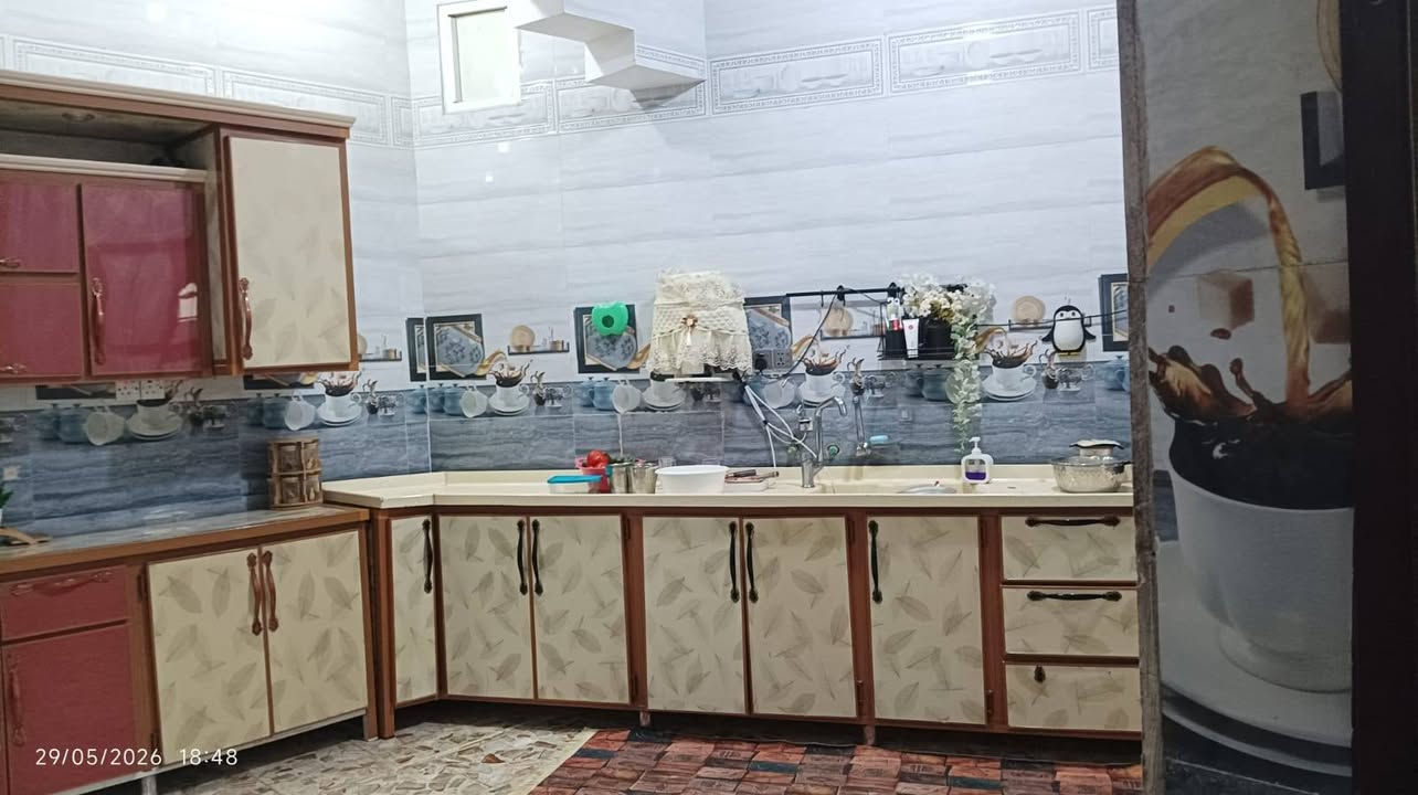 🏠 دار للبيع طابو صرف في الحولي ركن مساحة 165 /م وجه على العلوية خديجة ع وفضله كدام البيت ٢٠٠ متر  يحتوي على غرفة نوم وصالة ومطبخ واستقبال ومجمع صحيات بناء صب كونكريت مسلح طابوق يباع نقد او عن طريق المبادره 
للاستفسار مراجعة مكتب عالم العقار في الجمعية مقابل الإطفاء او الاتصال
***********
***********
 #عندك_عقار_للبيع_فقط_راسلنا_اواتصل_وات_ساب
