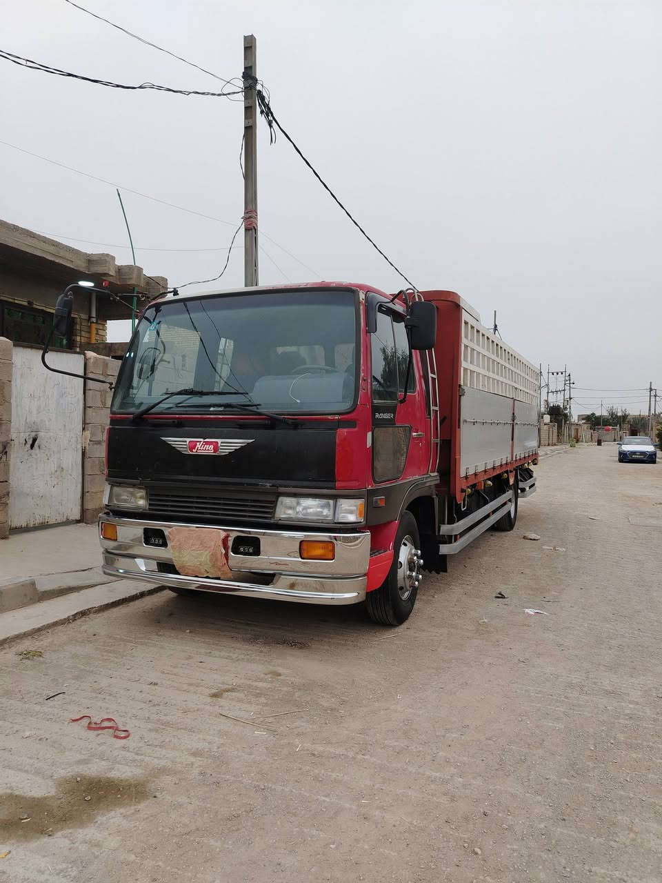 هينو طيرة ٧٠ سوبر ستة وربع بلادي مكينة شرط لا صرف ولا بخار ما مفتوحة الشاصي مكفول عليها ادامة كاملة تخم تاير رقم بصرة سنوية جديدة تحويل مباشر سيارة جاهزة وخير من الله عنواني واسط قرب سيطرة اللج السعر ١٥٥ بيه مجال قليل ***********
