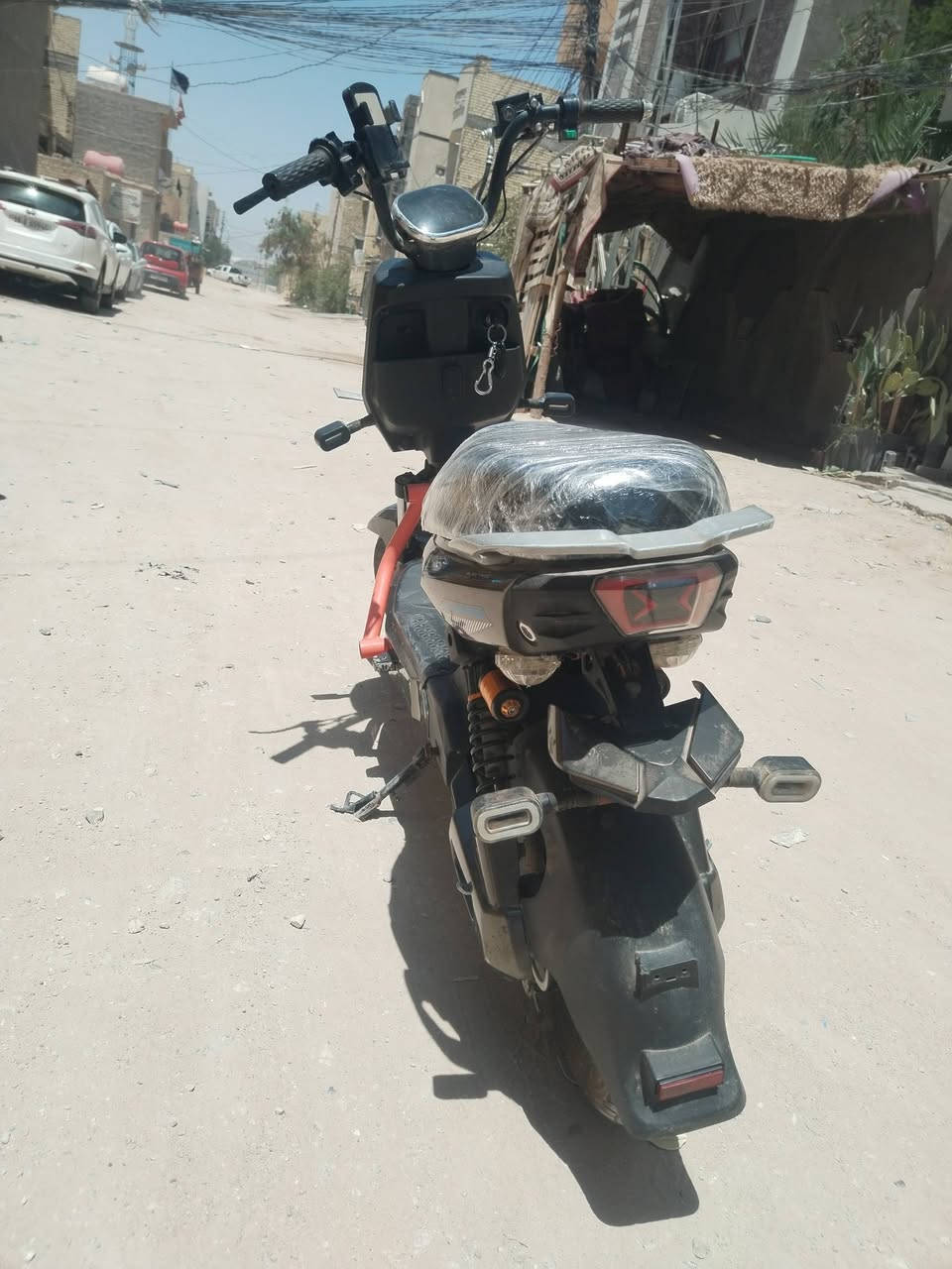 دراجه شحن للبيع كلشي شغال خمس بطاريات سعر 200مكان كربلاء بطاريات تمشي 20كيلو
***********
