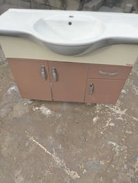 مغسلة ديلاب للبيع نضيفة للبيع السعر 40 للتواصل 07708510398