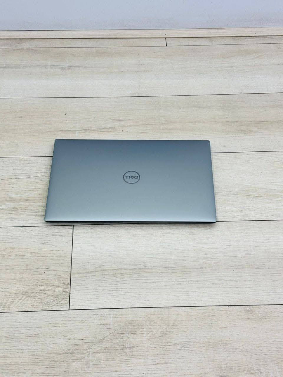 DELL PRECISION 5560
آخر إصدارات شركه ديل من فئه ال PRECISION
الجيل ال 11 مع شاشه تاتش اسكرين 4K 🔥🔥
أقوى الاجهزه الوركستيشن  في السوق الجيل الحدااشر والحاله زيرو حرفياً
مواصفات الاب توب بالتفصيل :-
____
الموديل:- DELL PRECISION 5560
-البروسيسور :- Intel® CORE i7-11850H الجيل الحدااشر
-الرامات :- 16 جيجا من النوع DDR4
-الهارد :- 512 جيجا بايت من النوع SSD.M2 السريع جداً
-كارت الشاشة المدمج :-  Intel® UHD Graphics for 11th Gen Intel® Processors
-كارت الشاشه الإضافي:- NVIDIA QUADRO T1200  4G DDR6
-مساحه الشاشه:- 15.6inch 4K🔥 TOUCHSCREEN

ضمان سنة  ♥️ حالة زيرو بدون ولا خدش 
متوفر شحن لجميع المحافظات ♥️
للحجز 01141582550


**إذا كنت صاحب هذا الإعلان وتريد حذفه لأي سبب، رجاءا أرسل رسالة إلى الدعم الفني**