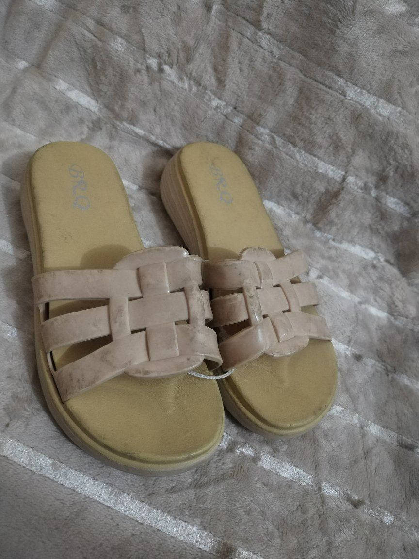 غراض بسعر مناسب الأسعار خاص


**إذا كنت صاحب هذا الإعلان وتريد حذفه لأي سبب، رجاءا أرسل رسالة إلى الدعم الفني**