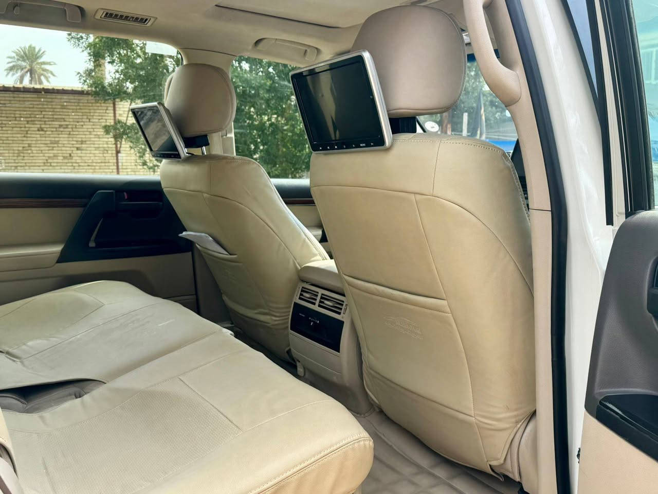 السلام عليكم لاندكروز ١٨ ساز كفاله عامه حته دعاميات جديد معنه الكلمه اريبل بسمي تحويل وكله  سعر ٥٢٠ مكان بابل 
*********** علي ***********
